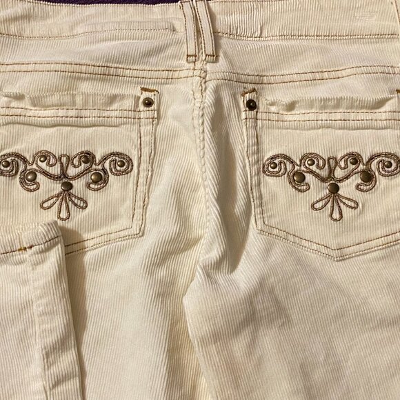 No Boundaries Ladies Corduroy Pants Size 11 (Juniors) - Picture 2 of 8